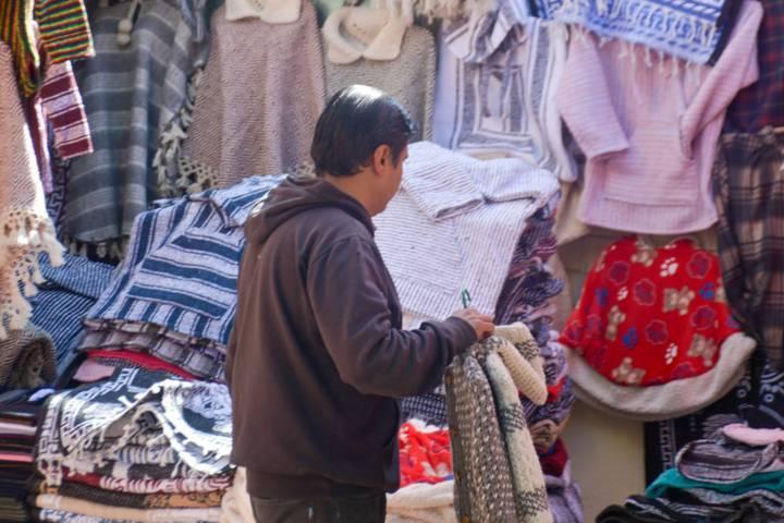 Va lenta la venta de ropa invernal en Chiautempan - El Sol de Tlaxcala