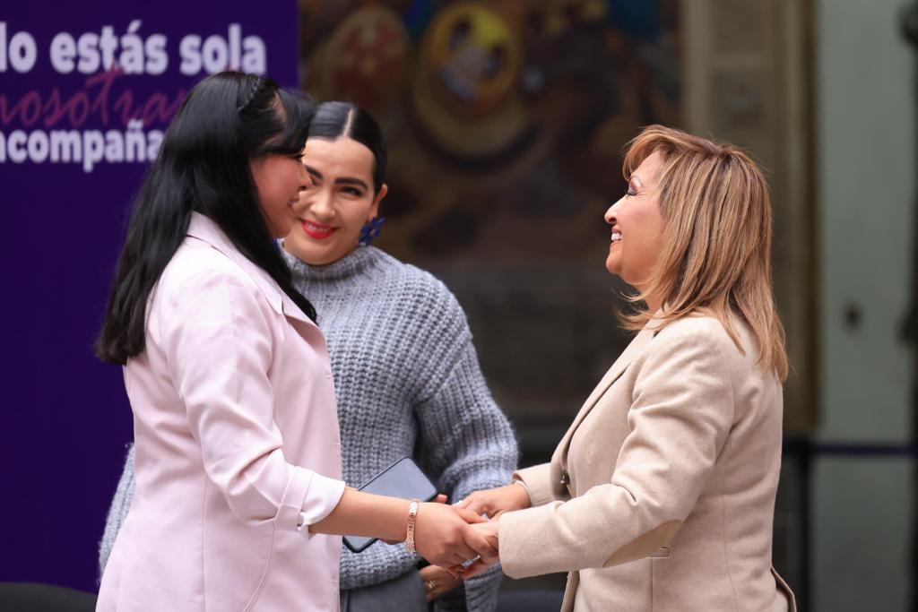 Entregó Gobernadora 500 apoyos económicos del programa "Mujeres juntas